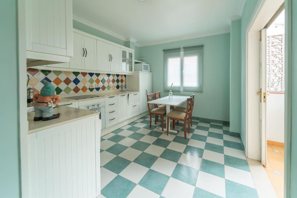 Homestay Un Lugar House San Telmo -coliving Las Palmas de Gran Canaria